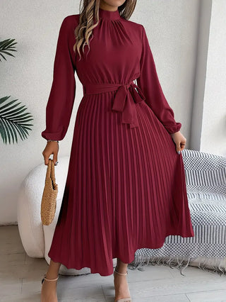 Serena™ – Abito Midi Plissettato con Maniche Lunghe e Cinturaa